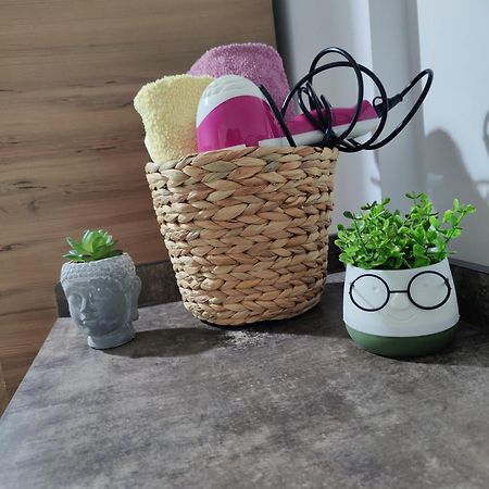 Cozy Apartment พริสตีนา ภายนอก รูปภาพ
