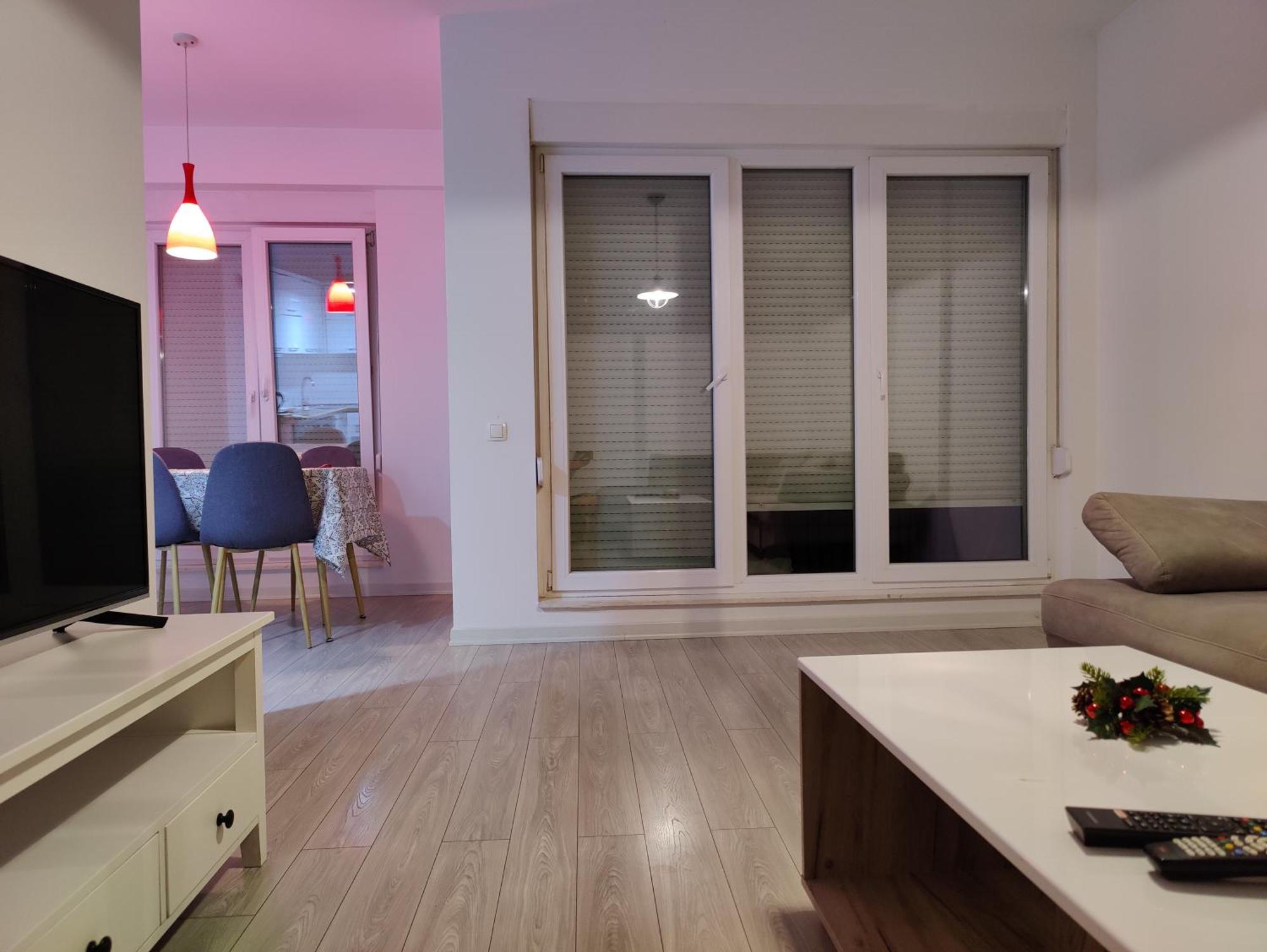 Cozy Apartment พริสตีนา ภายนอก รูปภาพ